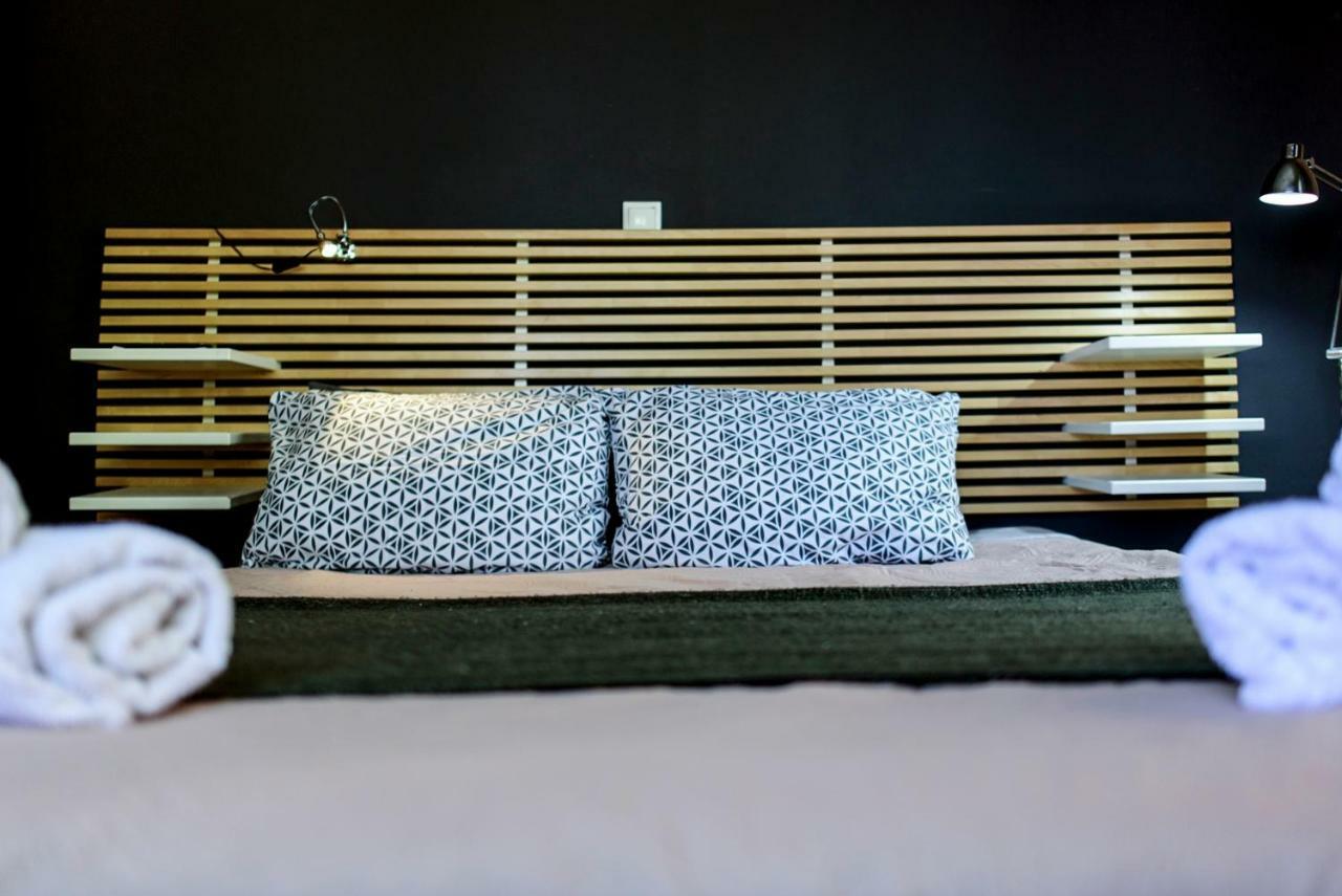 Warm Cozy & Quiet Athen